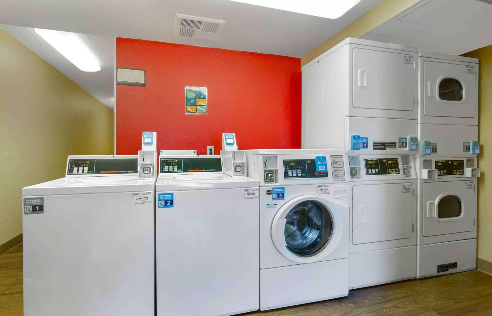 Extended Stay America Select Suites - Phoenix - Airport - E Oak St Экстерьер фото